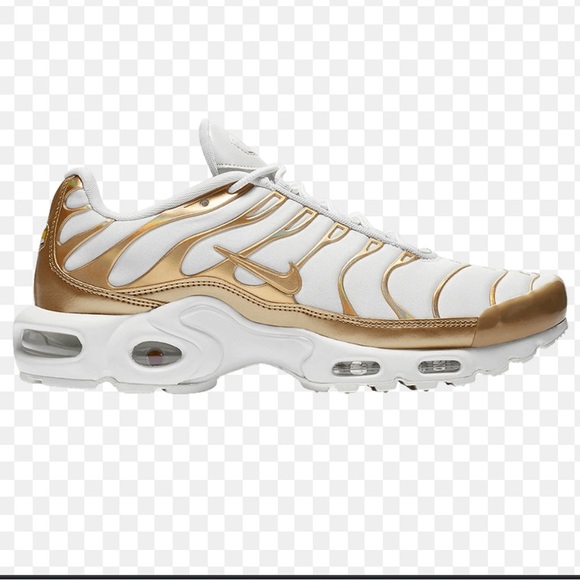 NIKE AIR MAX PLUS WHITE/GOLD - Picture 2 of 8